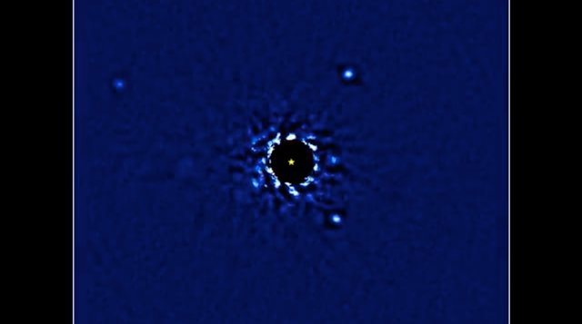 Planets orbiting HR 8799