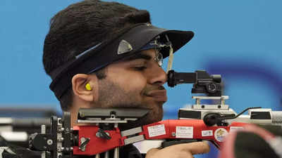 National Games: Arjun Babuta-Ojasvi Thakur duo bags gold in 10m air rifle mixed team event