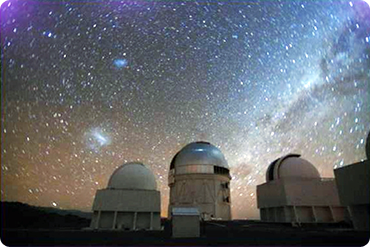 Cerro Tololo (Chile) at night. Photograph © Artur