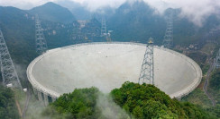 FAST - Five-hundred-meter Aperture Spherical Telescope. (c) Xinhua Press [CC BY-SA 4.0]