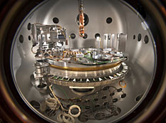 sample chamber at NSLS-II's Soft Inelastic X-ray Scattering beamline