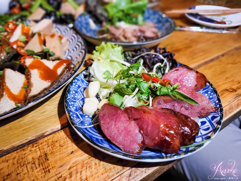 【台北美食】渣男Taiwan Bistro (中山店)。懷舊文青風！最有台味的小酒館～滷味拼盤配調酒、生啤好對味