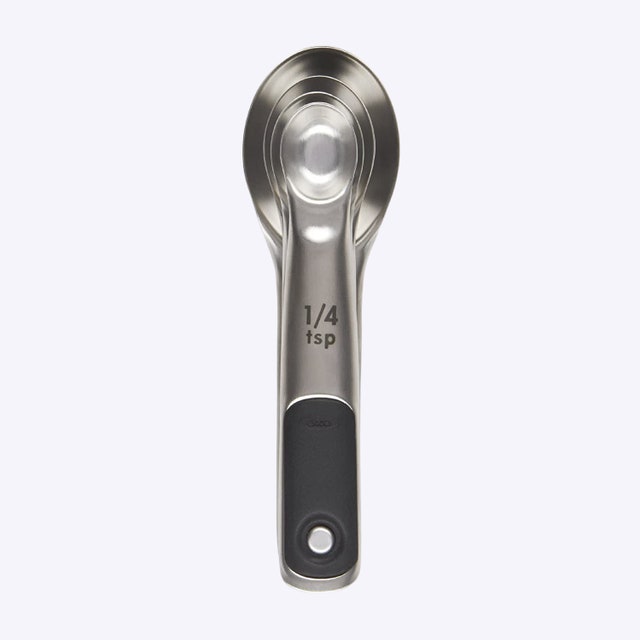 Stainless steel measuring spoon set