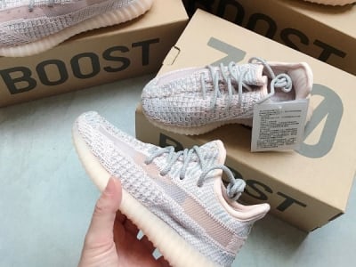 這次是「亞洲限定」！Yeezy boost 350 全新配色明天開賣　全家尺寸讓你和家中寶貝一起帥！