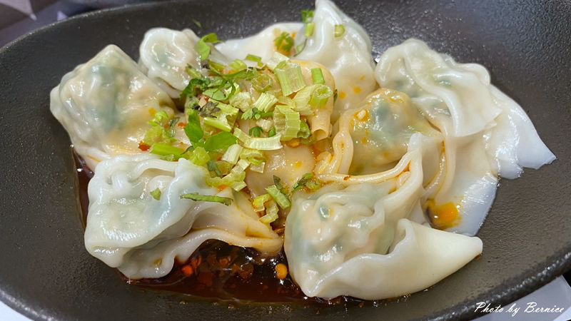 芳珍蔬食-中山復民店~無肉令人一點都不俗.松露煎餃、獅子頭味超讚 @Bernice的隨手筆記