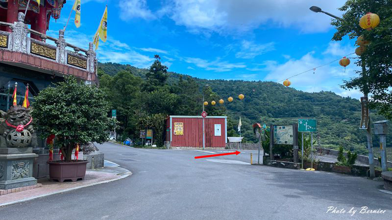 南山寺景觀平台~五分鐘步道360度無死角欣賞茶山與山嵐的美 @Bernice的隨手筆記