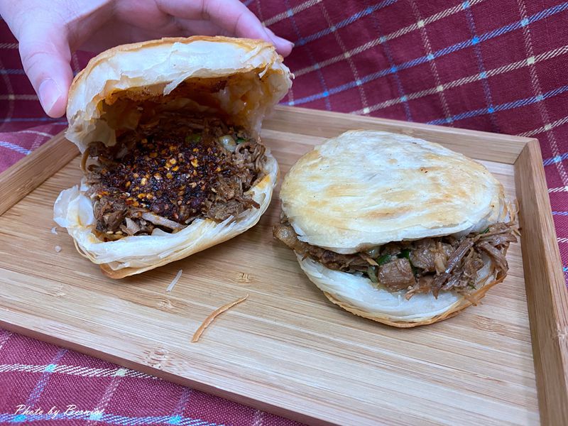 饃饃噠-老潼關肉夾饃~點心正餐都很OK小點辣粉香麻辣好滋味 @Bernice的隨手筆記