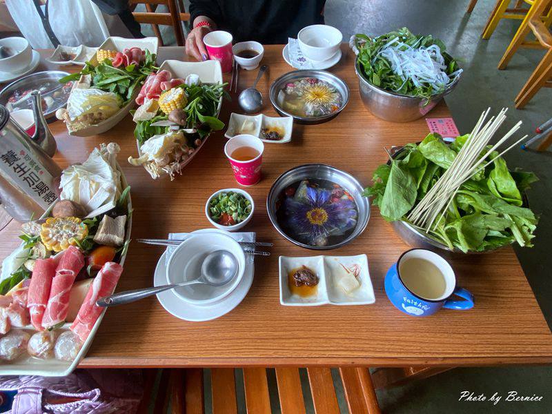 櫻の田野休閒養生館~高顏質九品蓮花火鍋搭配超多野菜讓你找回平衡的身心健康 @Bernice的隨手筆記