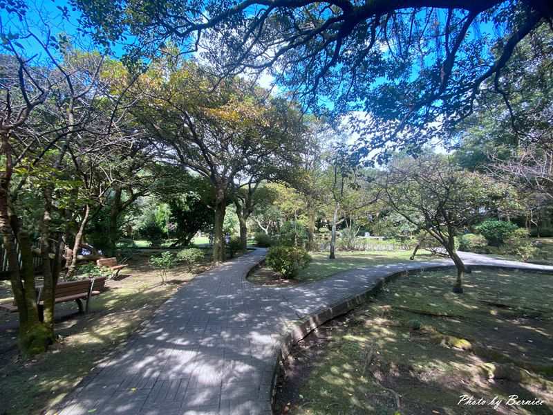 前山一號公園-磐流園區~山林綠的很舒服但沒有水綠 @Bernice的隨手筆記