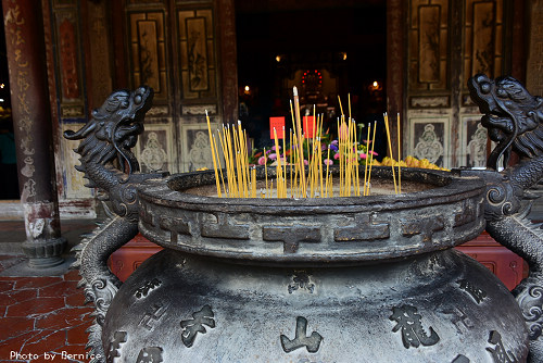 鹿港龍山寺~百年古寺信仰之心看建築之美 @Bernice的隨手筆記