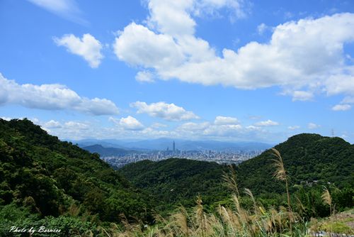 龍船岩步道~走過懸崖峭壁能拍出吸睛網美照.當網美需要有勇氣及克服稜線上的恐懼感 @Bernice的隨手筆記