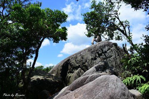 龍船岩步道~走過懸崖峭壁能拍出吸睛網美照.當網美需要有勇氣及克服稜線上的恐懼感 @Bernice的隨手筆記