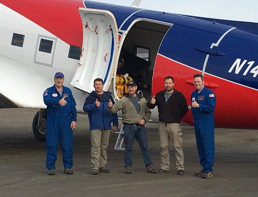 Left to right: Steve Dinardo (NASA's Jet Propulsion Laboratory), OMG project manager; Scott Farley and Andy Ferguson (Airtec, Inc.), pilots; Glenn Warren (Airtec, Inc.), aircraft engineer; Josh Willis (JPL), OMG principal investigator. Credit: NASA/JPL-Caltech