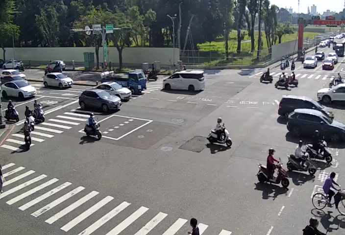 小東路與中華東路一段口北桿(向東) 氣溫20.3度