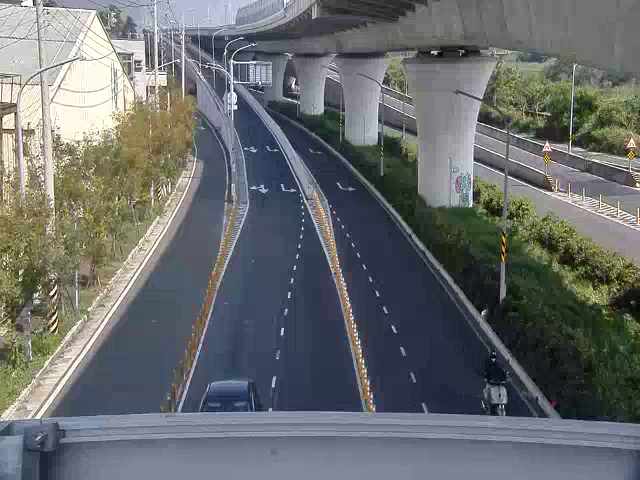 長和路一段與北外環道路口東桿北側(向西) 氣溫18.6度