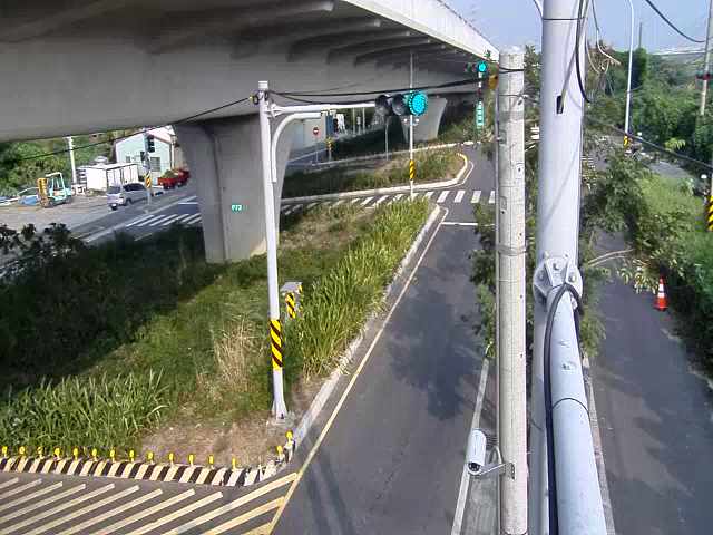 永康區 北外環道路與大洲產業道路南桿(向北) 氣溫17.7度