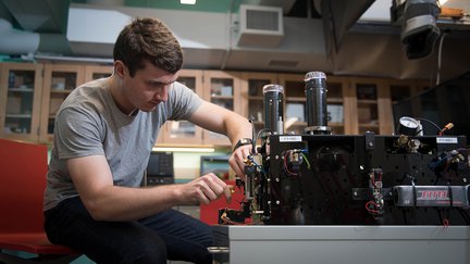 undergraduate student doing research