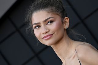 eyebrows - zendaya