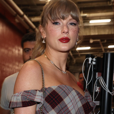 Taylor Swift arrives prior to a game between the Kansas City Chiefs and the New Orleans Saints at GEHA Field at Arrowhead Stadium on October 07, 2024 in Kansas City, Missouri.