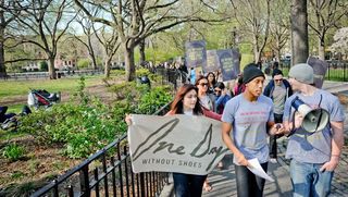 toms one day without shoes walk tompkins square park new york city april 10 2012