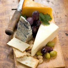 Cheese Plate 101: Building the Perfect Platter