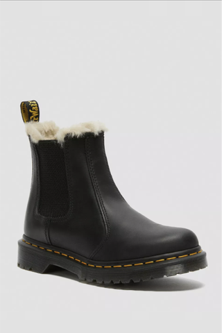 Best Snow Boots 2024: Women's Faux Fur Lined Chelsea Boots