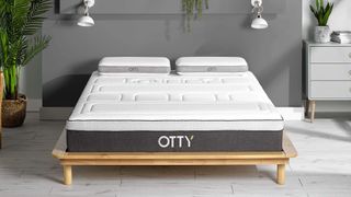 OTTY Pure Hybrid mattress in a bedroom