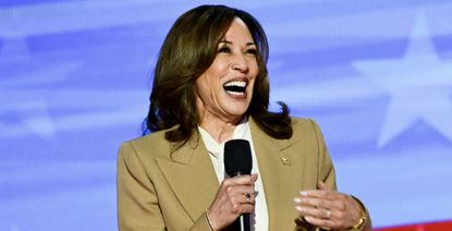 kamala harris wore a tan khaki suit by chloe to the 2024 democratic national convention (DNC)