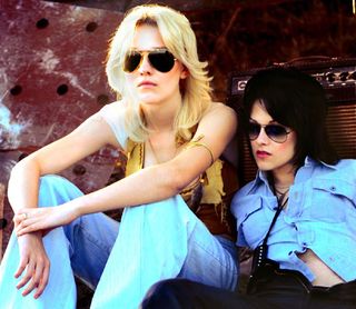 Dakota Fanning and Kristen Stewart star in 'The Runaways'