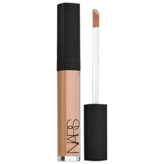 NARS Radiant Creamy Concealer on white background