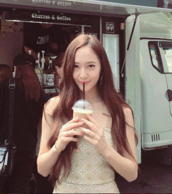 ▲Krystal剪短髮。（圖／翻攝自Krystal ig）