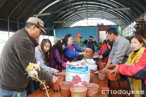 ▲「食實在在-青年由農開始」課程活動，桃園青農分享花卉栽種祕訣。（圖／記者楊淑媛攝）