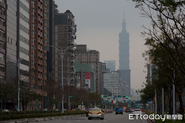 ▲▼空污,空氣污染,PM2.5,髒空氣,霧霾,空氣品質,101,台北市空污。（圖／記者季相儒攝）