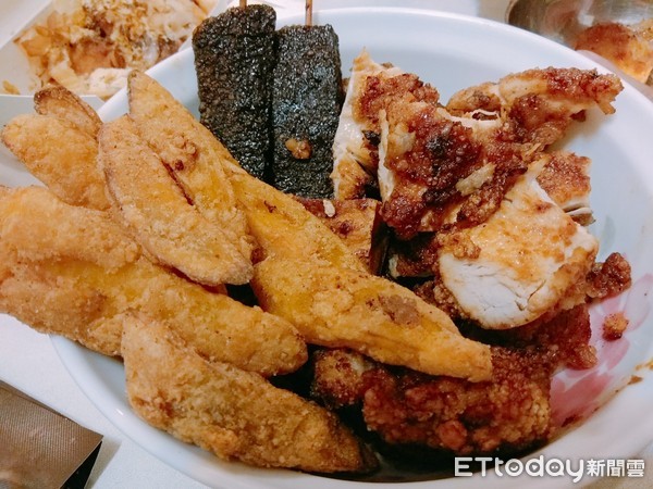 ▲▼鹹酥雞,雞排,炭烤雞排,垃圾食物,甜不辣,油炸食物,米血。（圖／記者姚南宏攝）