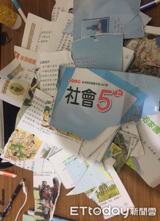 ▲▼作業22頁超厚！小5兒熬夜罰抄　老爸霸氣「撕爛課本」拒寫：學校抹殺孩子。（圖／林清華提供，請勿隨意翻拍，以免侵權。）