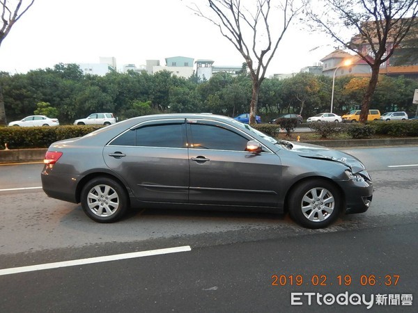 ▲▼大肚區發生死亡車禍，老婦走斑馬線過馬路遭撞死。（圖／記者李忠憲翻攝）