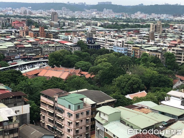 ▲▼ 鳥籠、宮燈、府中贊、府中路、林家花園、新板特區。（圖／記者張瑞傑攝）