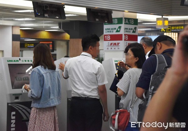 ▲松山機場,立榮航空,長榮航空,長榮地勤。（圖／記者陳涵茵攝）