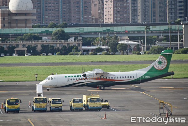 ▲松山機場,立榮航空,長榮航空,長榮地勤。（圖／記者陳涵茵攝）