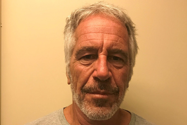 ▲▼美國富商艾普斯坦（Jeffrey Epstein）涉嫌性侵未成年少女、性交易仲介。（圖／路透社）