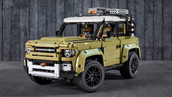 硬漢車迷都要有一款樂高特製Land Rover Defender　2,573片積木拼到手軟（圖／翻攝自樂高）