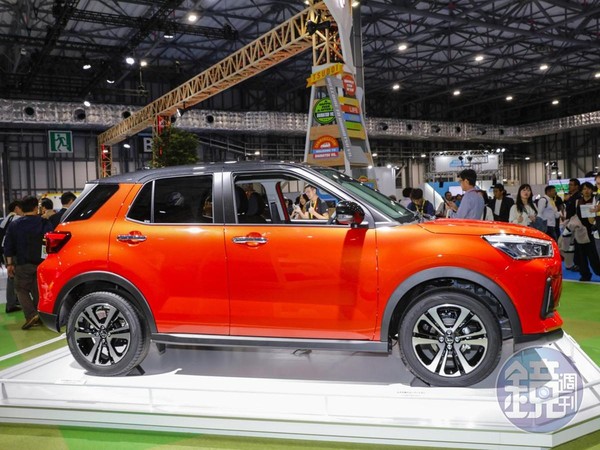 DAIHATSU 新款小型SUV外型乍看之下竟與TOYOTA五代RAV4神似！