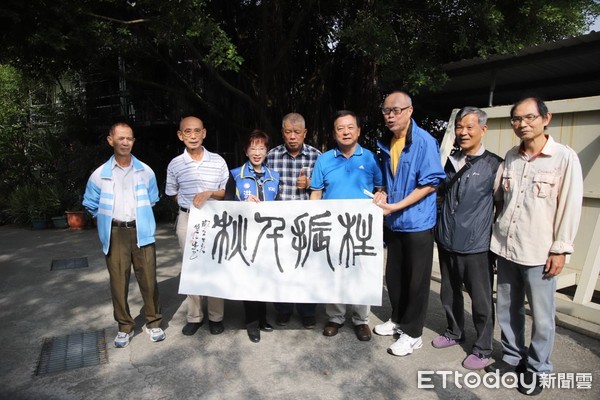 ▲國民黨台南市立委參選人洪秀柱，前往到歸仁區一連3場與區里基層民眾拜票。（圖／記者林悅翻攝，下同）