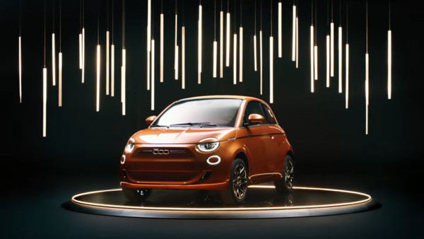 ▲FIAT 500推出「寶格麗」特仕款。（圖／翻攝飛雅特）