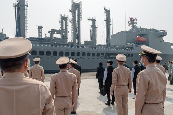 ▲▼蔡英文9日至左營軍港歡迎海軍敦睦遠航訓練支隊返國。（圖／翻攝總統府flickr）