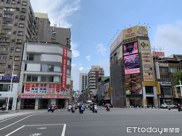 ▲▼六合夜市,店面,國旅,暑假,租金,信義房屋。（圖／記者陳建宇攝）