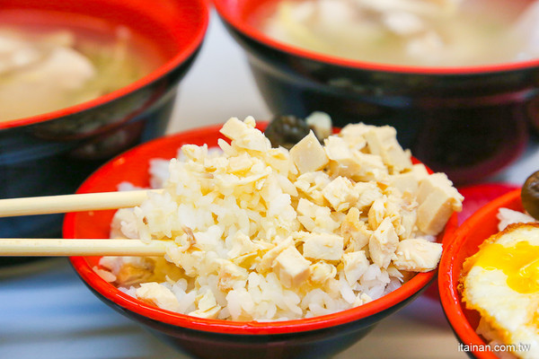 ▲▼東品鮮魚湯。（圖／台南好Food遊提供）