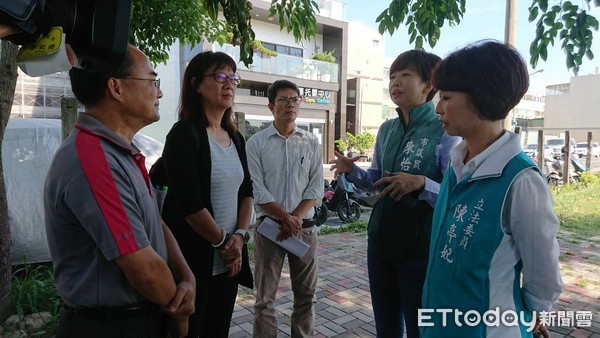 ▲為爭取教育部前瞻2.0基礎建設計畫「推動全民運動館興建」，立委陳亭妃偕同台南市議長郭信良等人邀集教育部體育署運動設施組許馨文組長，南下現地會勘。（圖／記者林悅翻攝，下同）