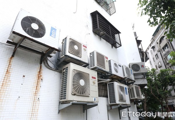 ▲▼6月夏季電價凍漲 冷氣室外機。（圖／記者屠惠剛攝）