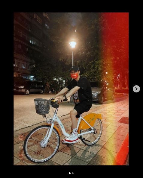 ▲王子日前首次騎YouBike。（圖／翻攝自Instagram／prince_pstar）